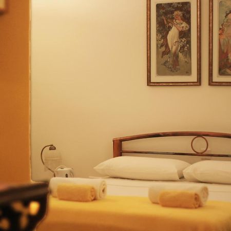 Giljana ensuite rooms shared terrace&kitchen San Ġiljan Buitenkant foto